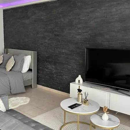 Apartment Le Marquis