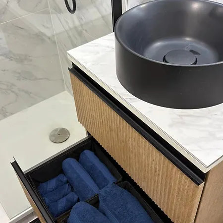 Le Marquis Apartment *